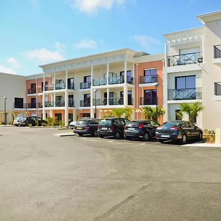 Romantic Seaside Stay In La Baule Apartment *